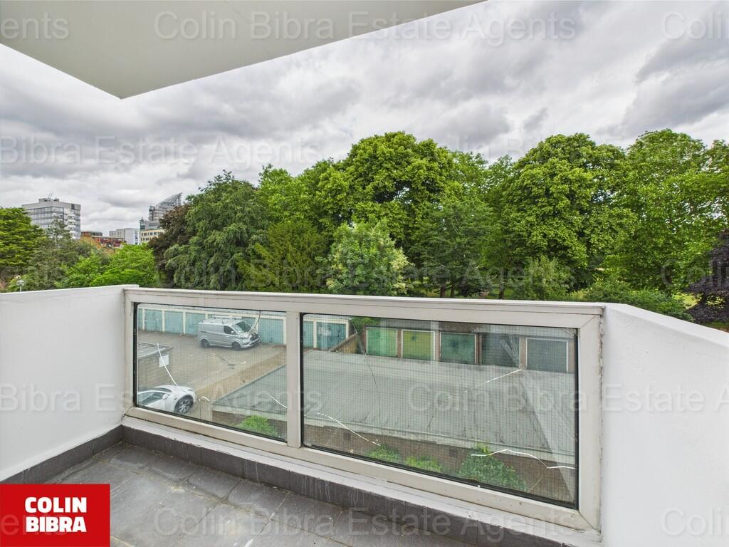 CAM04175G0-PR0038...