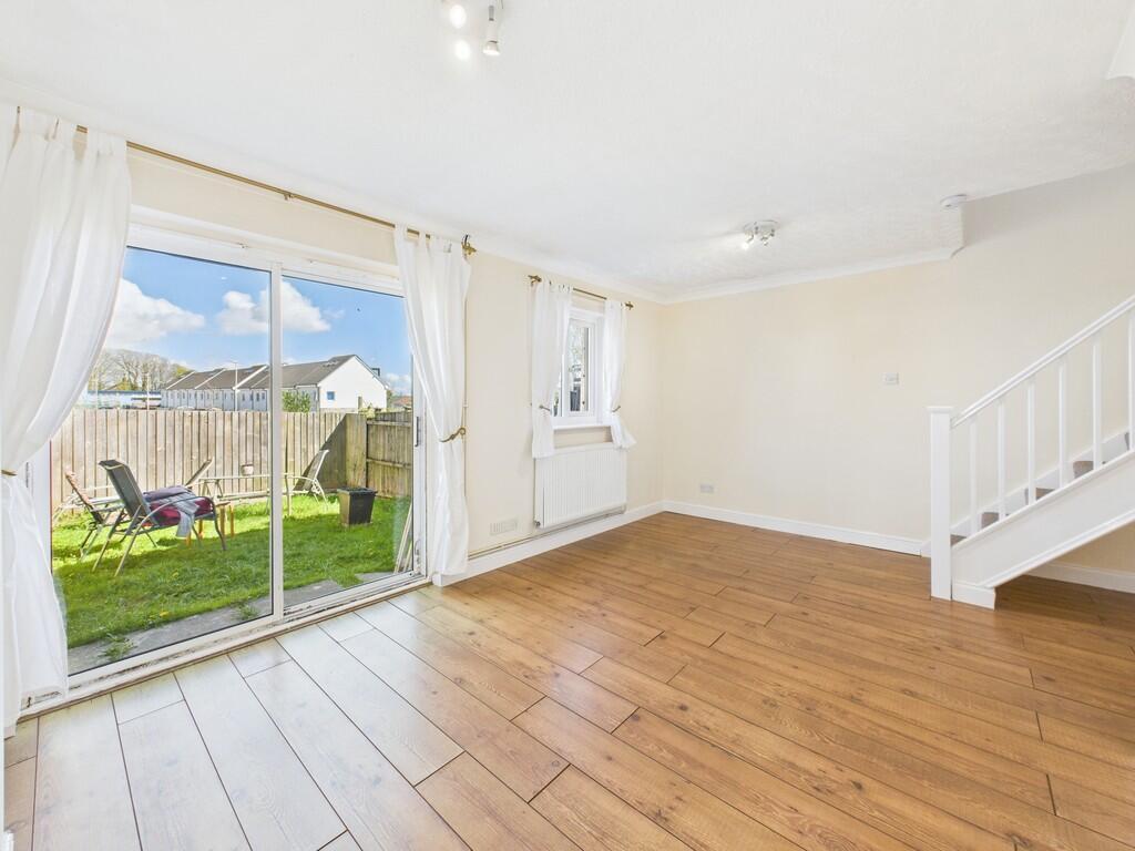 CAM03974G0-PR0124...