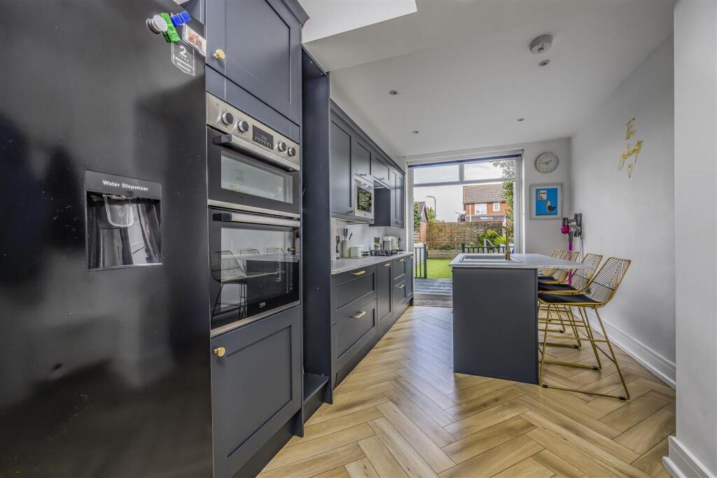 38 Hellyer Road, Milton-PorticoMarketing-SoldBy-28