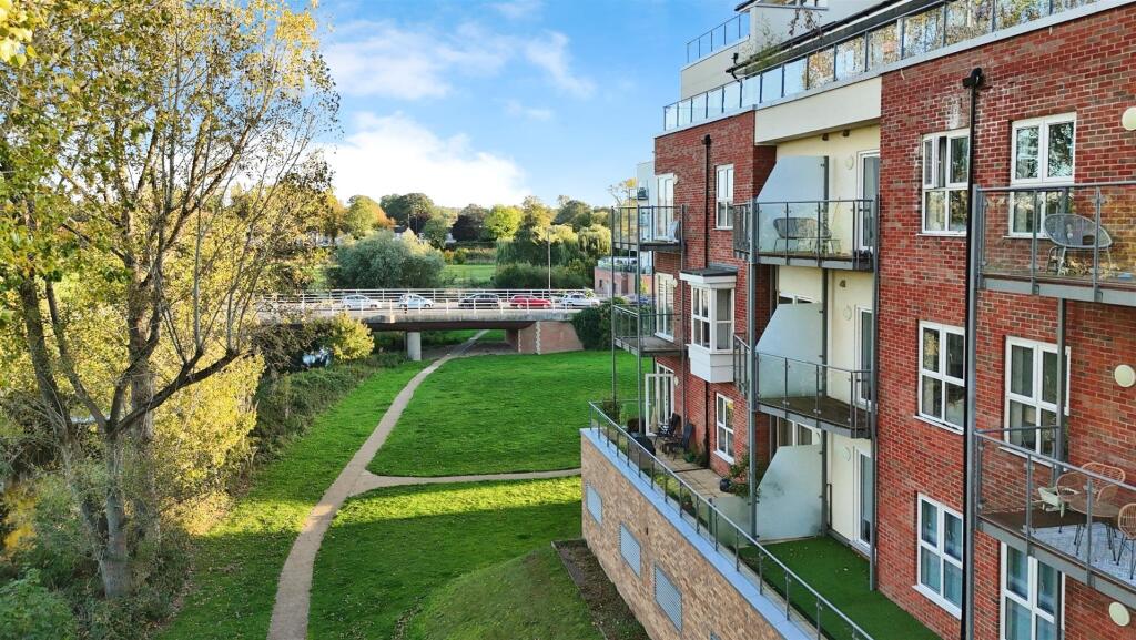 c669d57b--4730-91C5-5EB40CFA6C54-53307-0000186F392