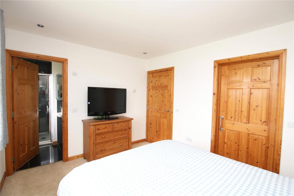Bedroom (2)