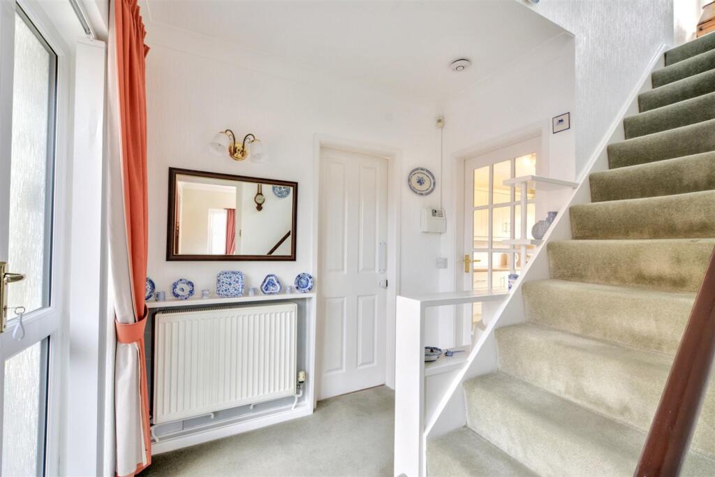 Entrance Hall_1.jpeg