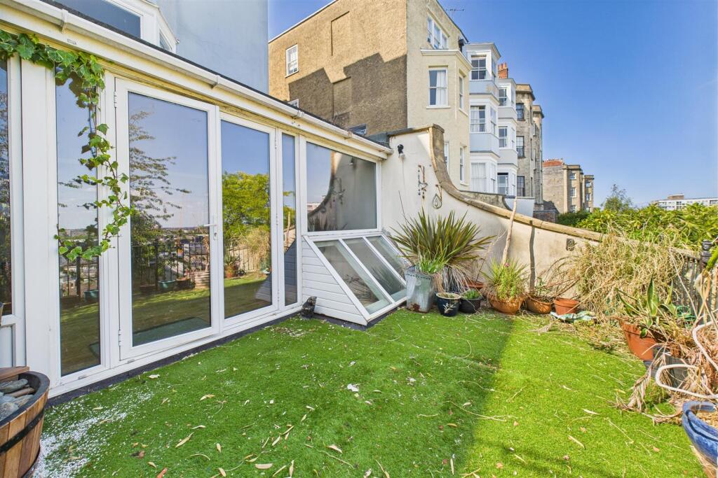 Garden Maisonette, 17 Somerset Street, Kingsdown, 