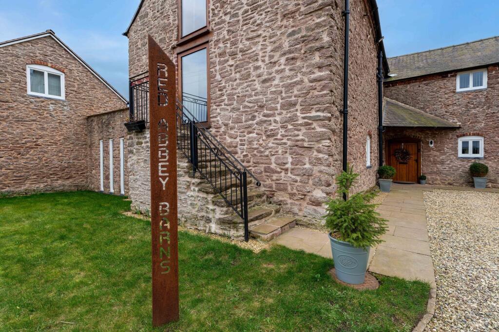 Red Abbey Barns Exterior-10