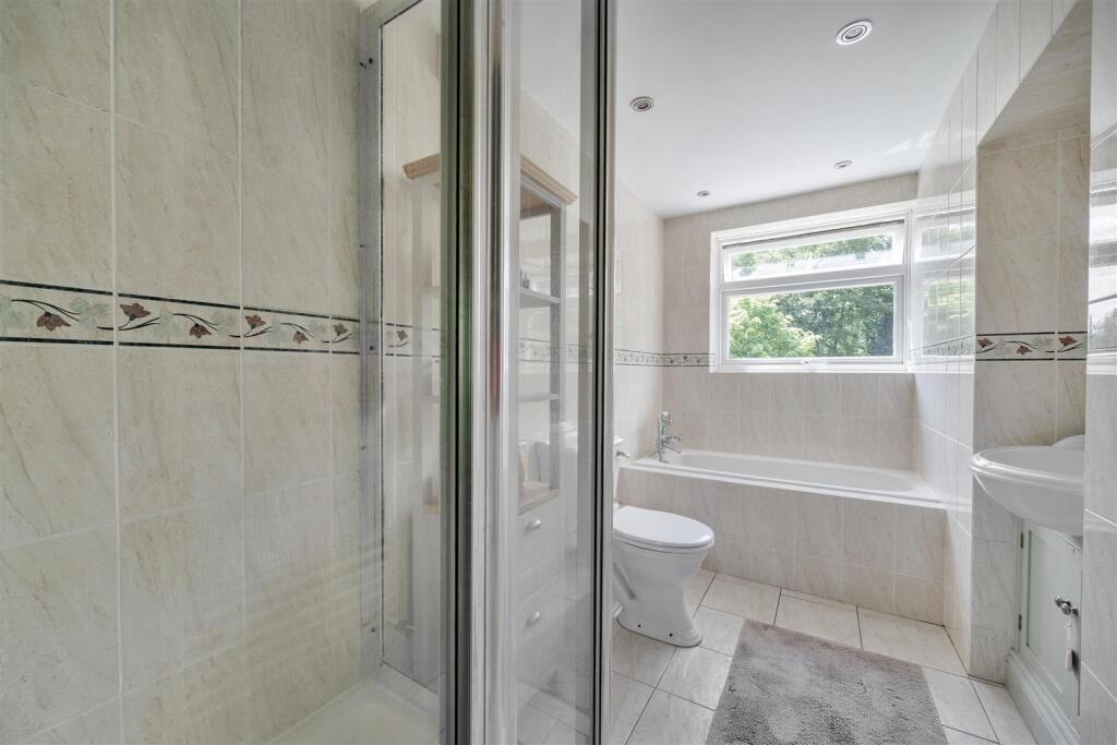 1295983-28-68305d0c9ae5f-ARW .jpg