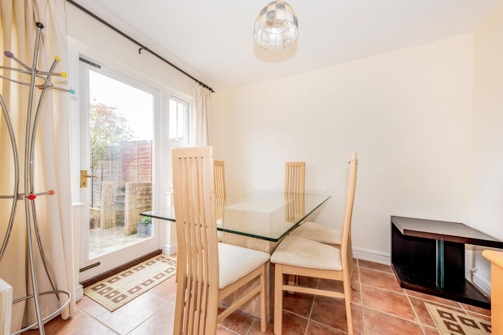 c9e8f3d9-20b7-41f5-a