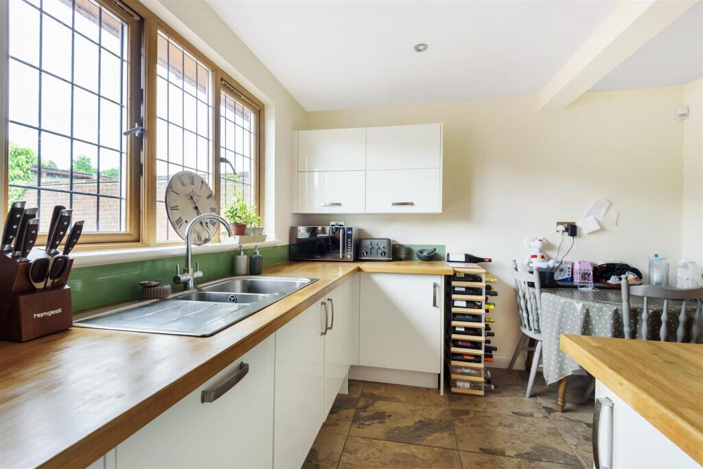 Kitchen.jpg