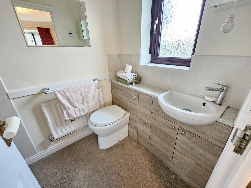 En Suite Shower Room.jpg