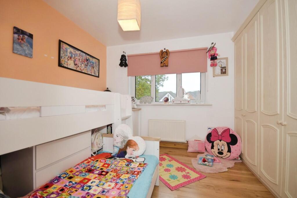 BEDROOM 2 02.jpg