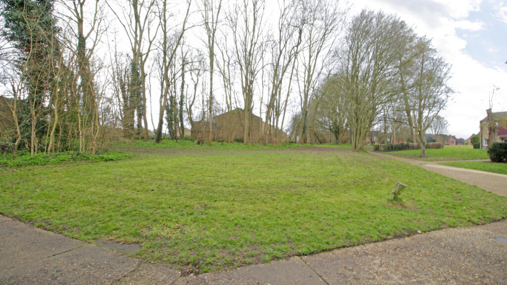 Communal Frontage Aspect