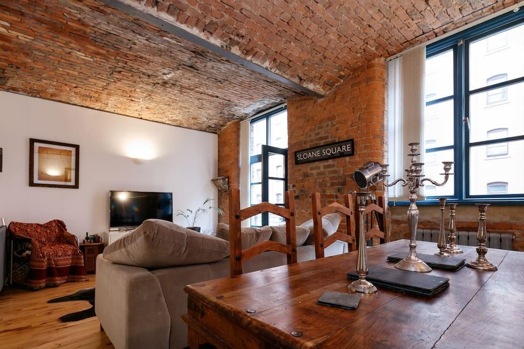 Lounge4.jpg