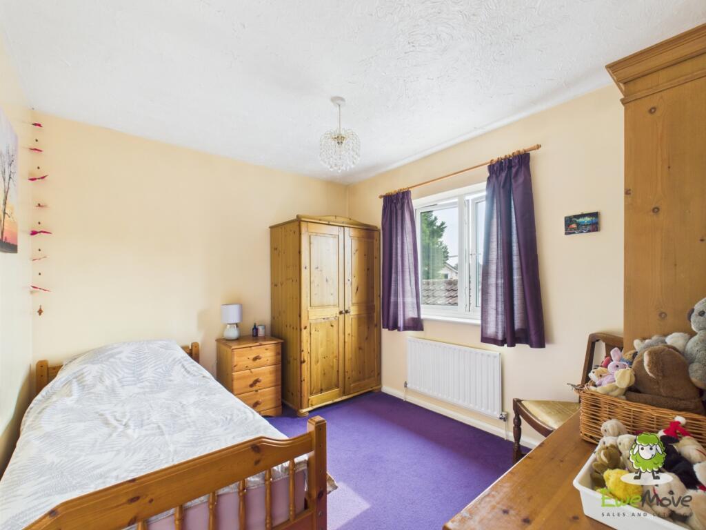 EweMove Basingstoke Olivers Close 