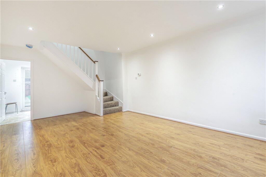Sitting/Dining Room