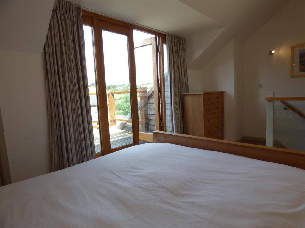 Bedroom 3 (a).JPG