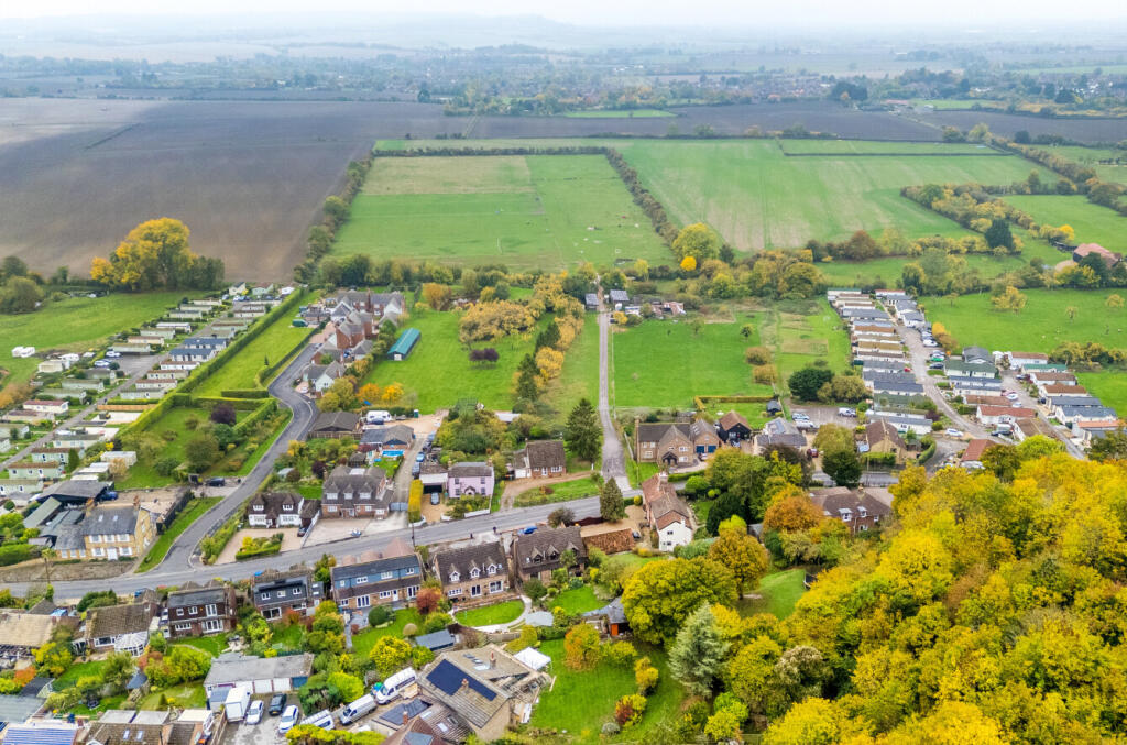 1364643-5-68ee753...