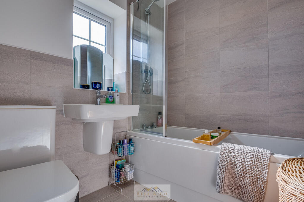 Bathroom 1.1