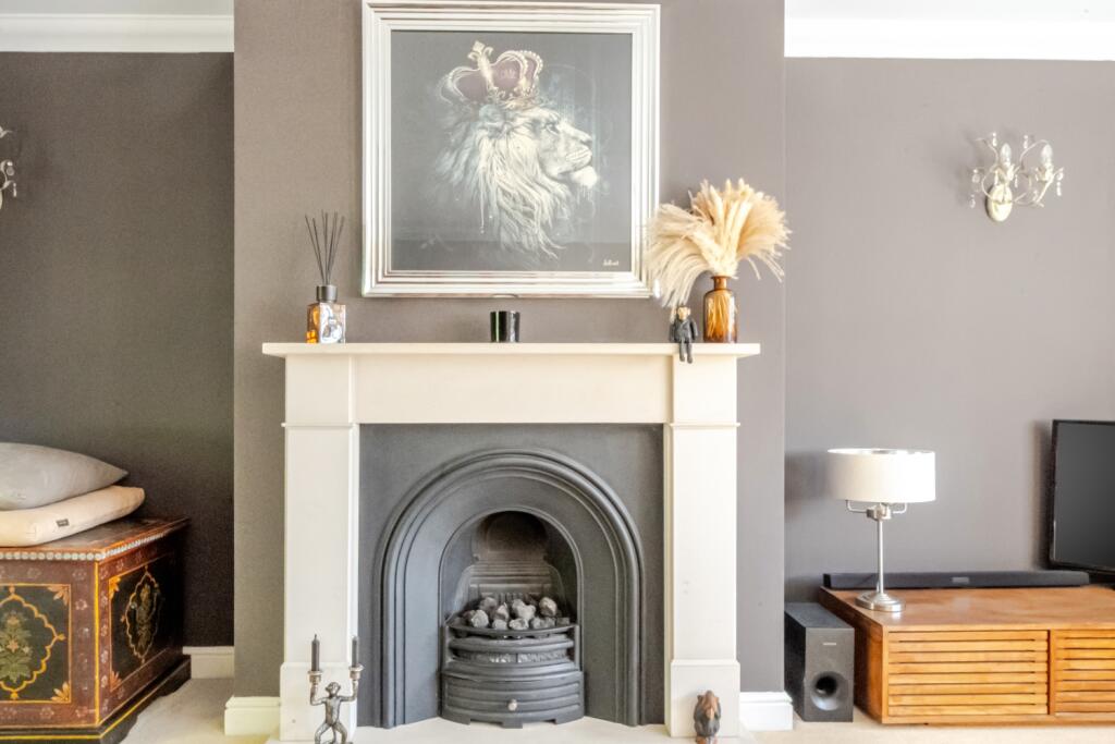 EE - Living room