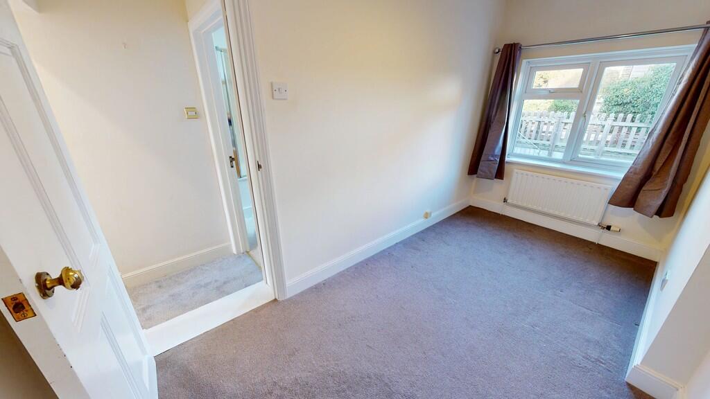 1050-12122025_105...