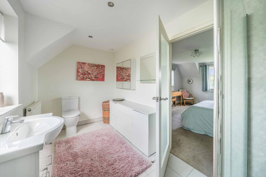Bedroom Two Ensuite