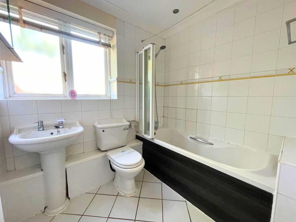 WhatsApp Image 2025-05-13 at 16.52.07_33f33296 - E