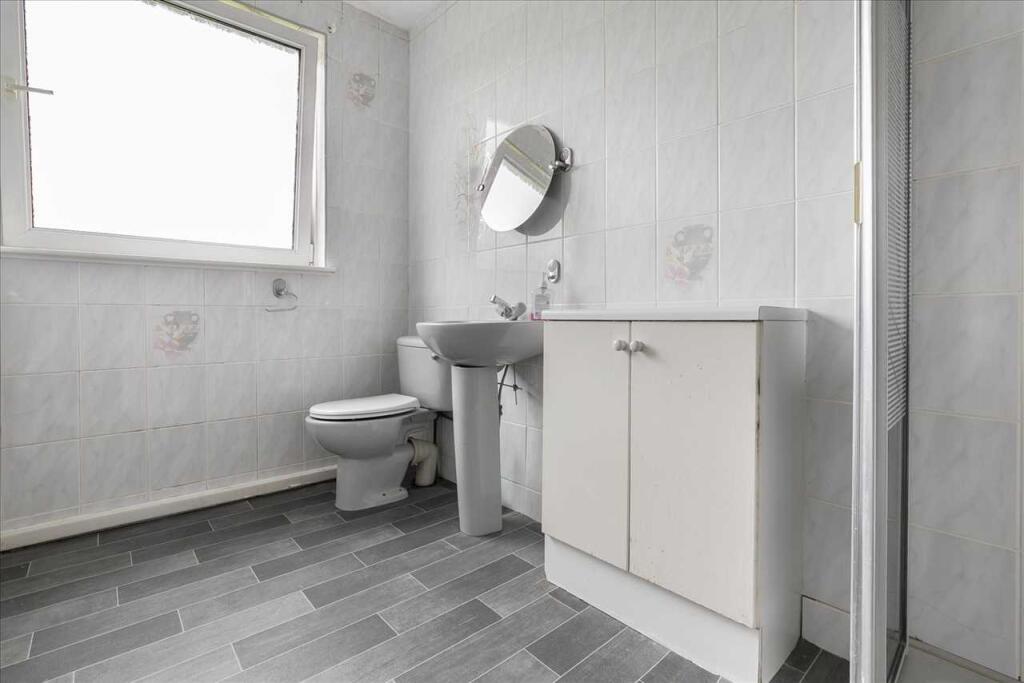 Shower Room (1)
