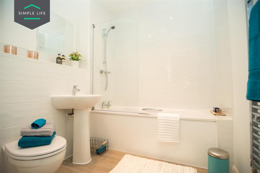 Birch_bathroom1.jpg