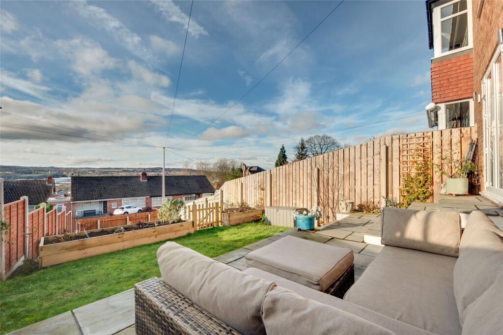 Rear Gardenlounge/Di