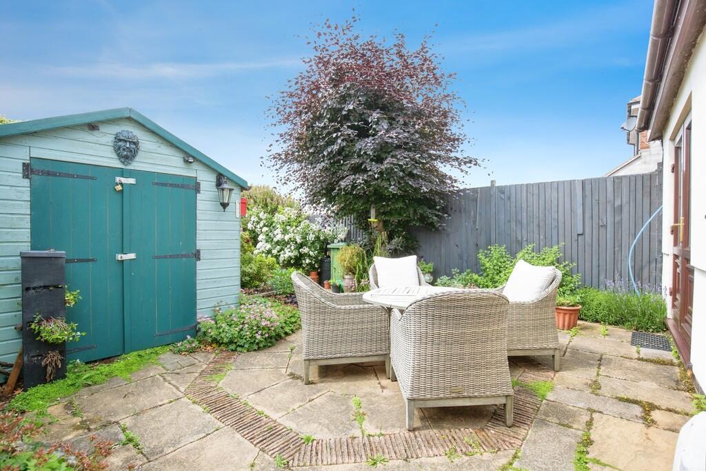 6b897a4e-MW-6527