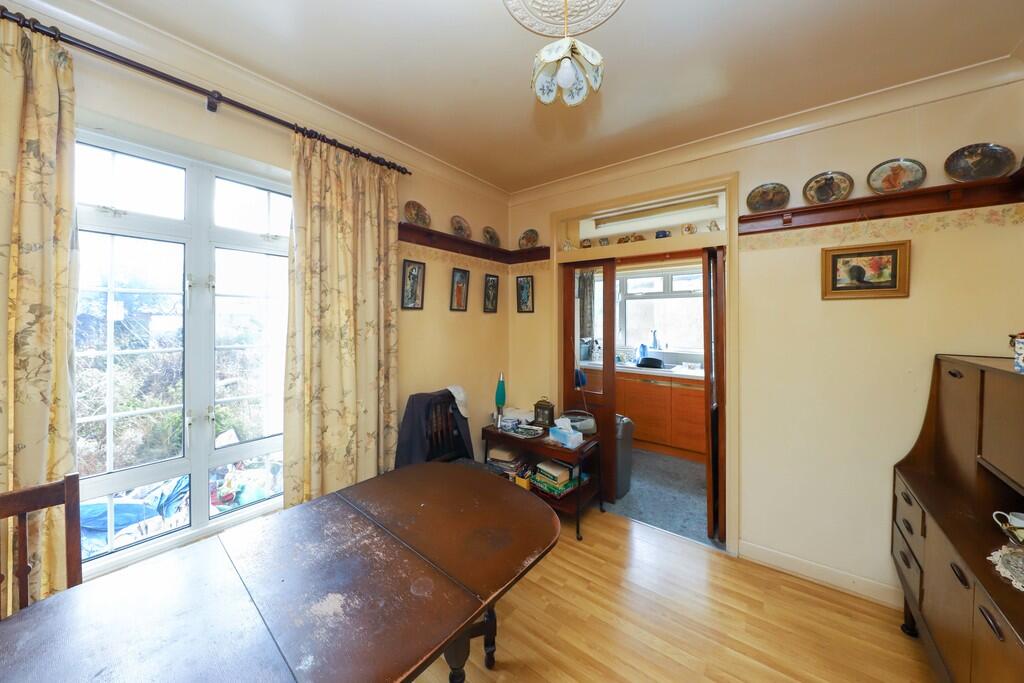 60 Lowlands Road ...