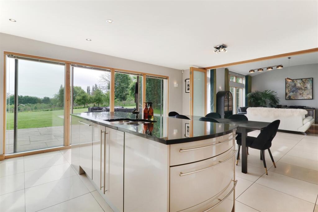 Walney Barn Aylestone Hill - (58).jpg