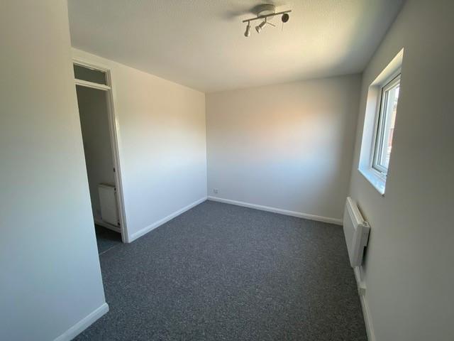 17 bennions bedroom 2.jpg