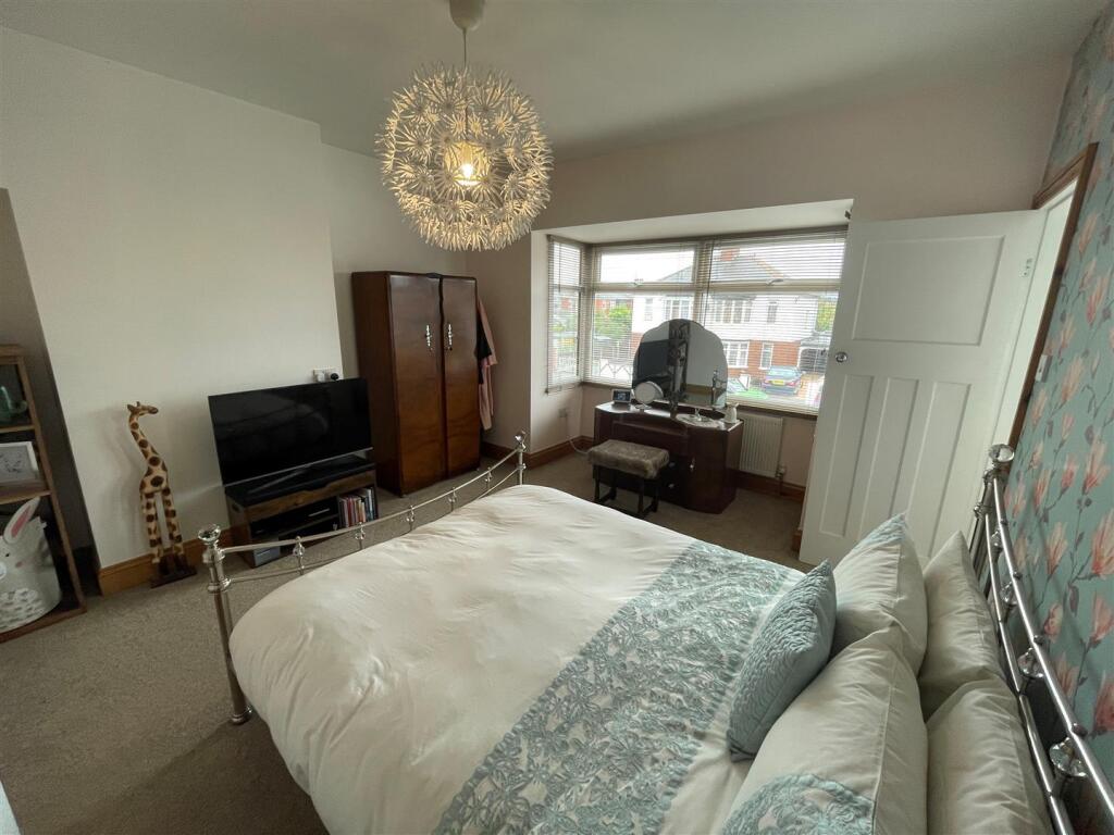 bedroom.jpg