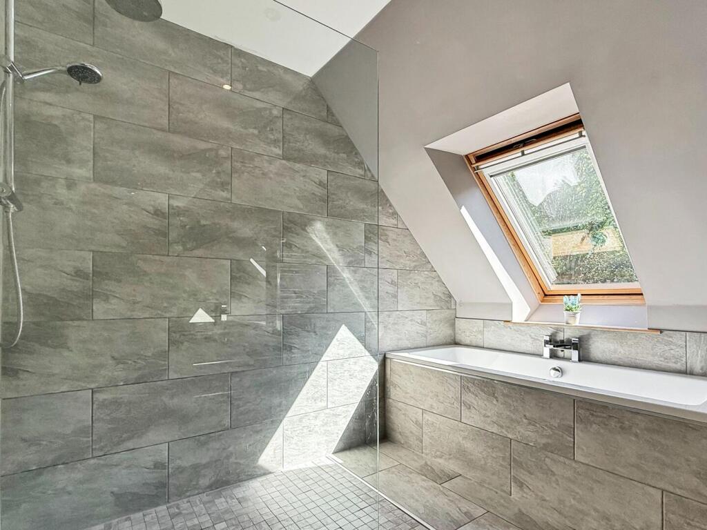 Master Ensuite