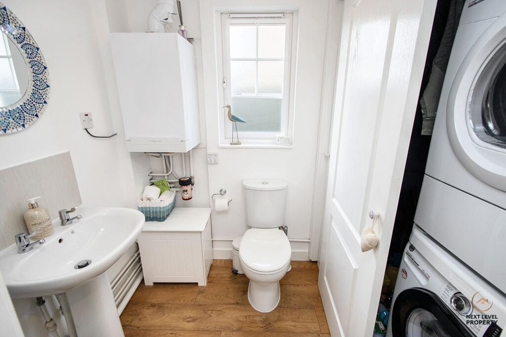 Utility Room/WC