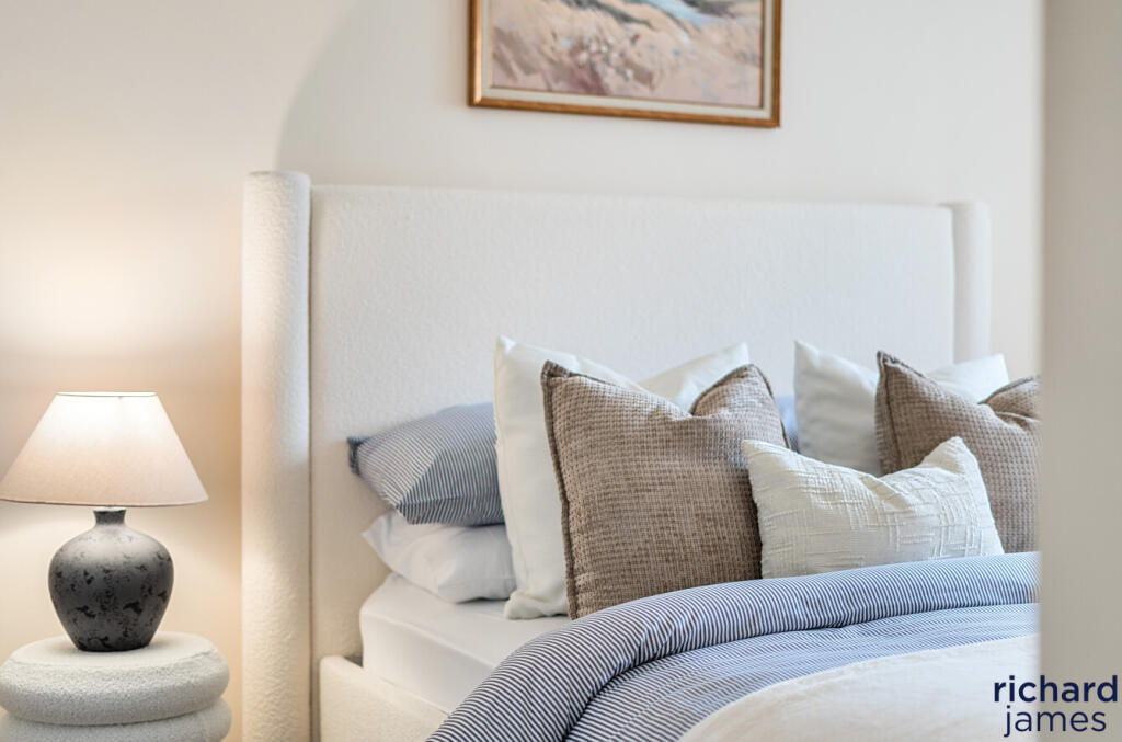 9d60a5cb2bc542b7ad69b0c8af7cc6c8