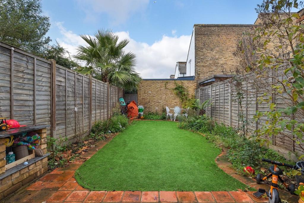 Garden (1).jpg
