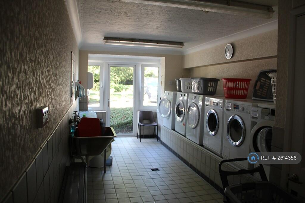 Communal Washing Room
