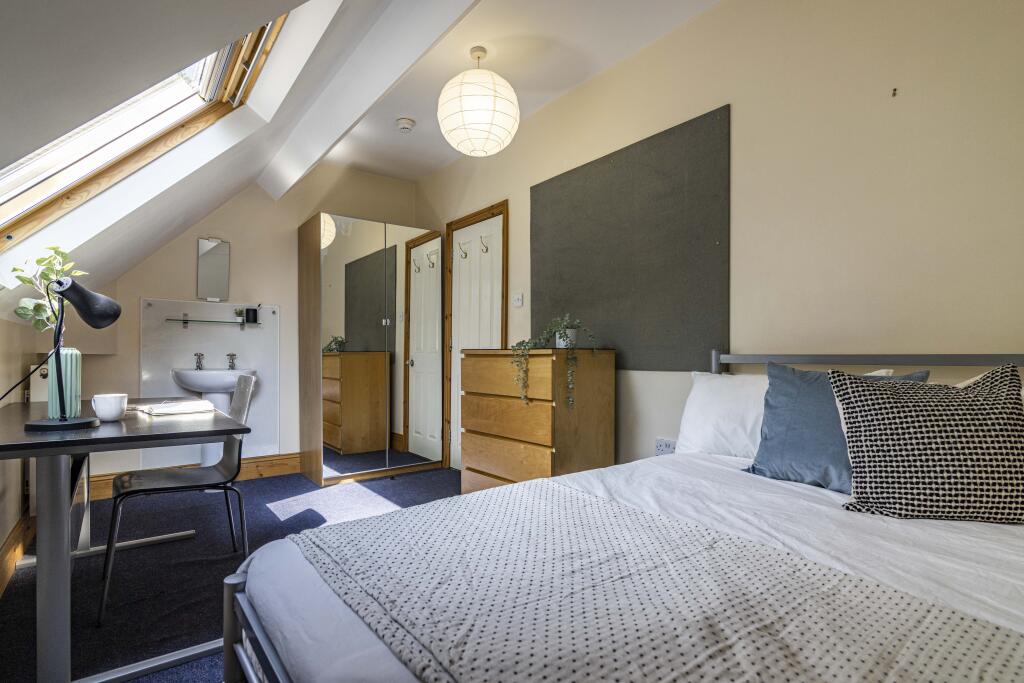12Barracklane-22