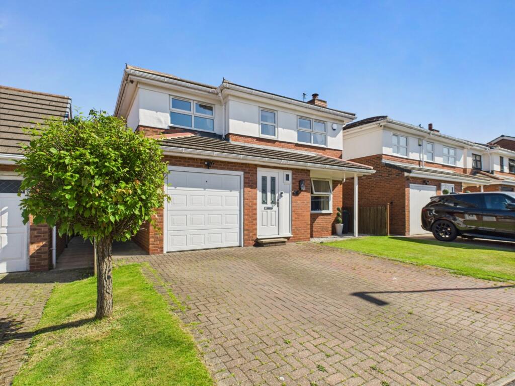 CAM04233G0-PR0025-STILL051