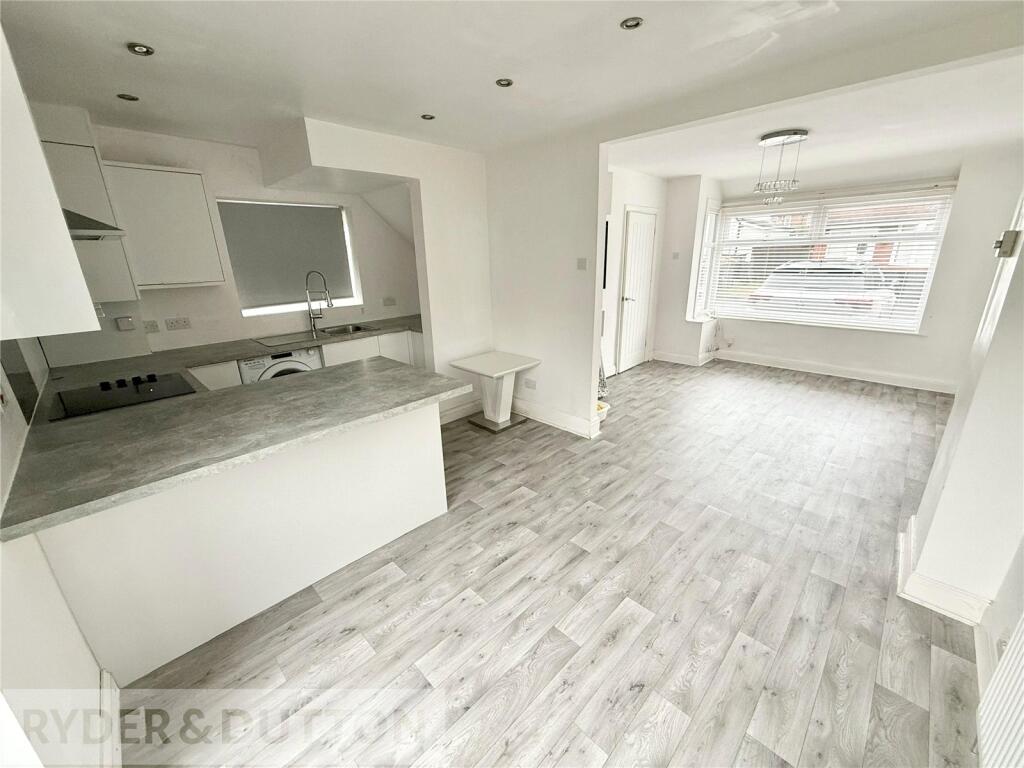 Kitchen/Dining Room