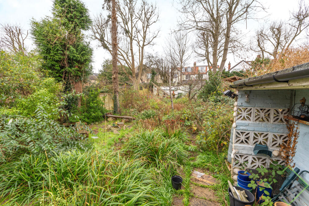 73 Grovelands Road, London, N13 4RJ-27