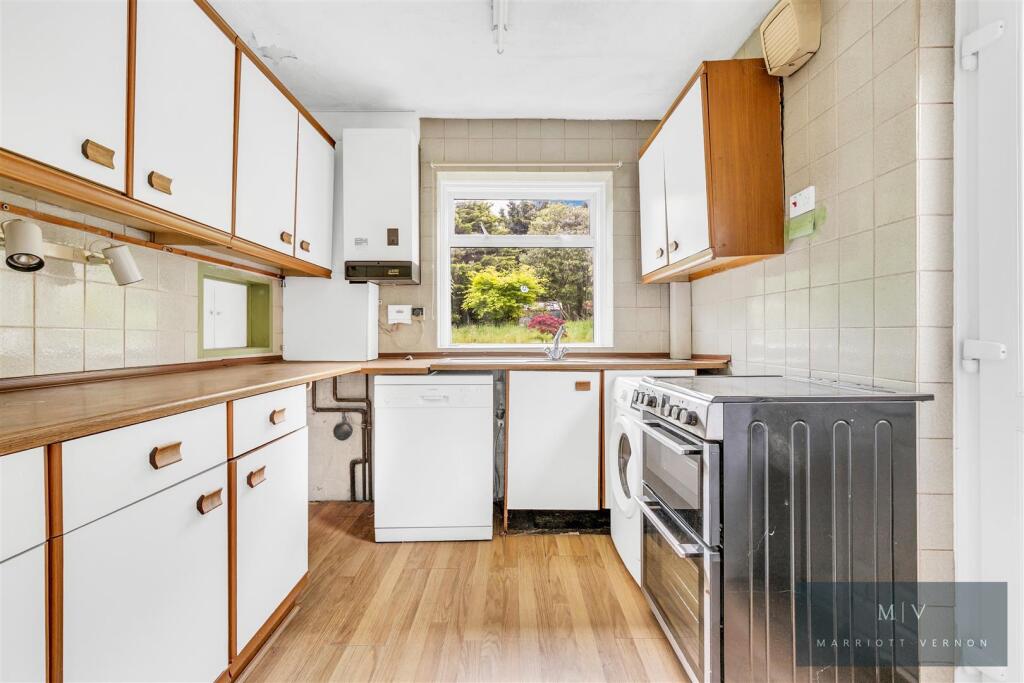 Crest Road 19 MV-2.jpg