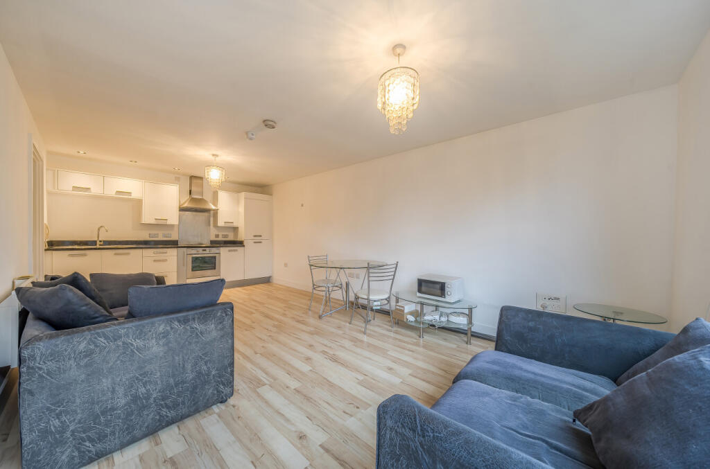 1363531-4-68e78ee...