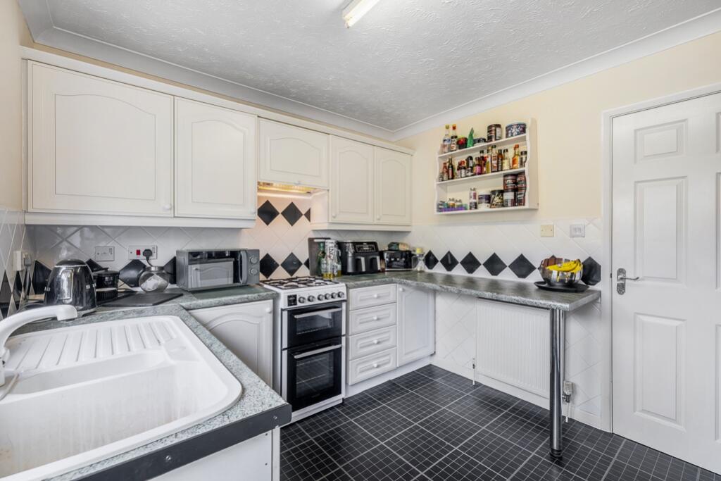 23 Tyler Crescent (Butterwick)-14