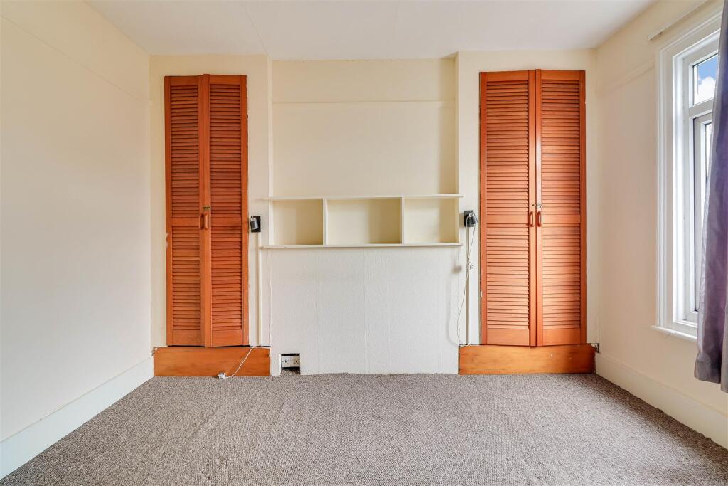Bedroom 1 (3)