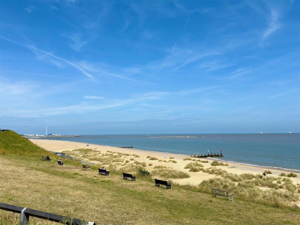 BEACH VIEWS.jpg