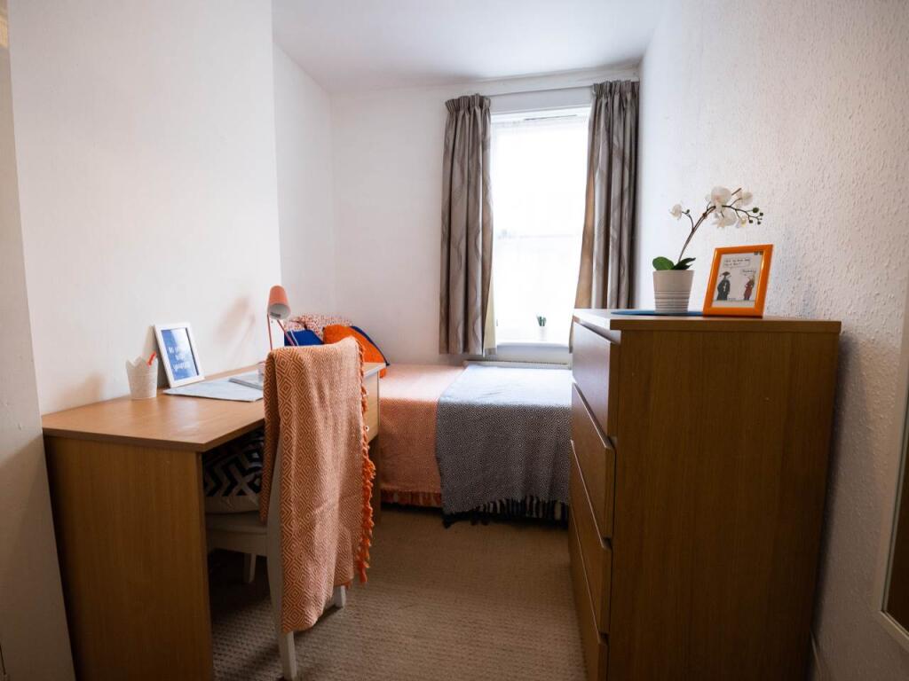 15_St_Martins_Road_C