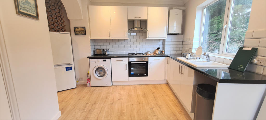 KITCHEN-DINER
