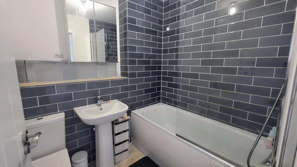 Family bathroom