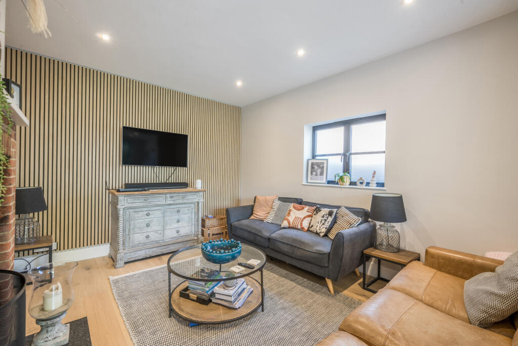 1350083-18-68c00b...